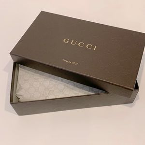 Gucci gift box